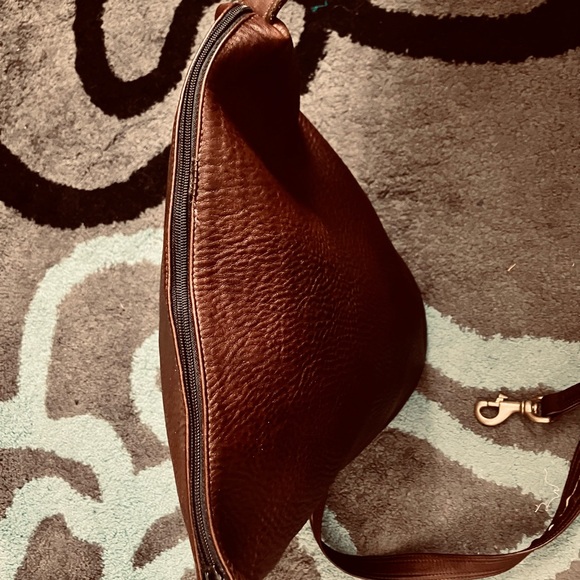 Vintage Brown Leather Hobo Bag - Picture 4 of 11